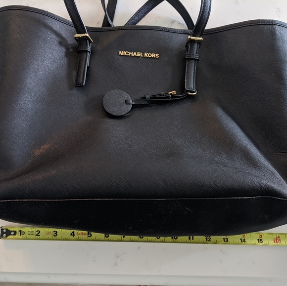 Michael Kors all black leather bag - Picture 7 of 9